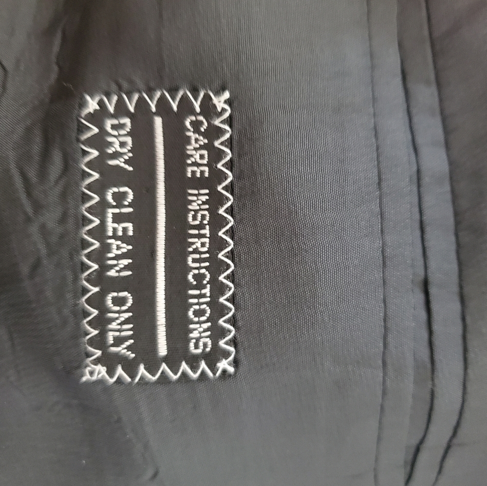 Jacket - Picture 10 of 12